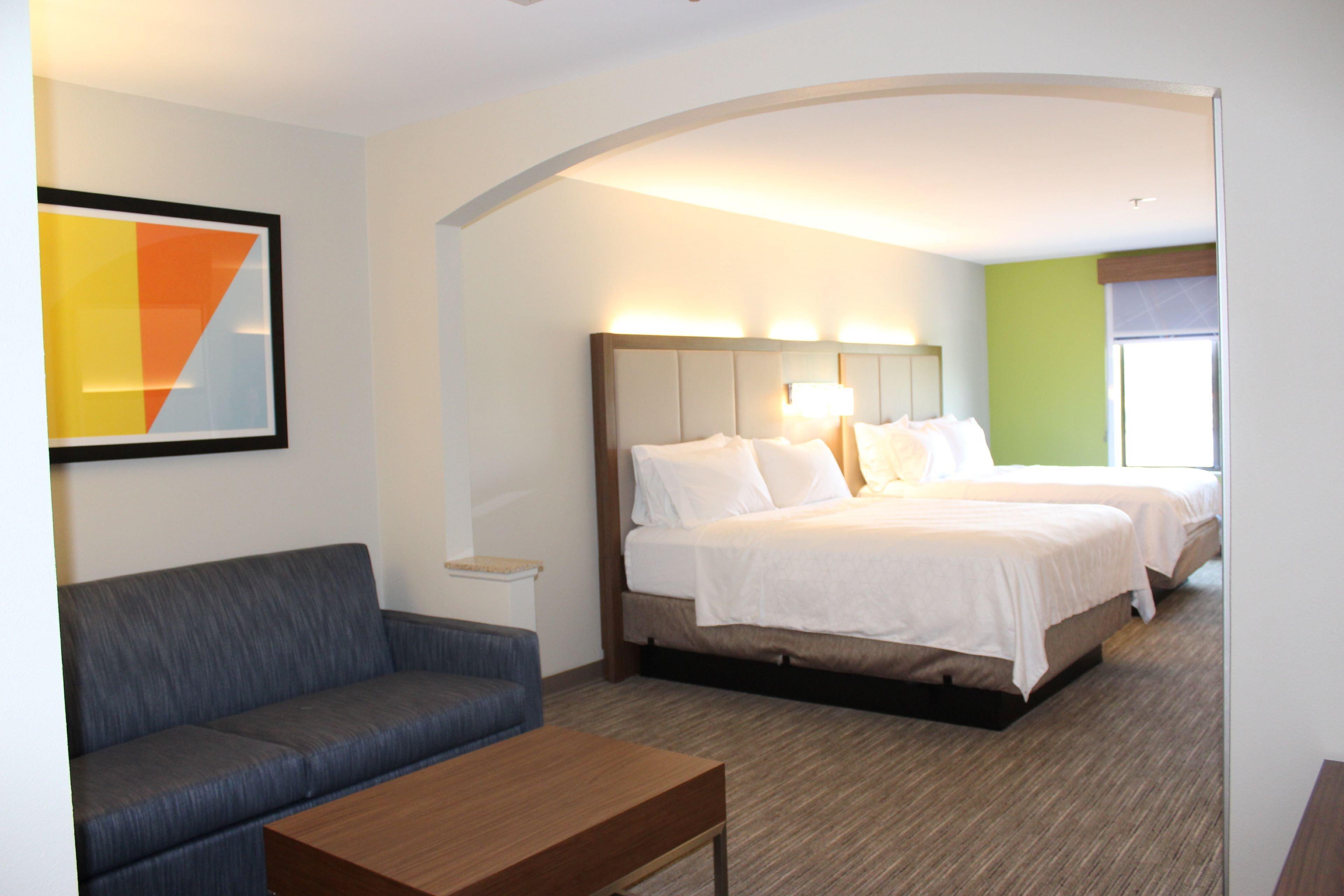 Holiday Inn Express Forest City By Ihg Zewnętrze zdjęcie