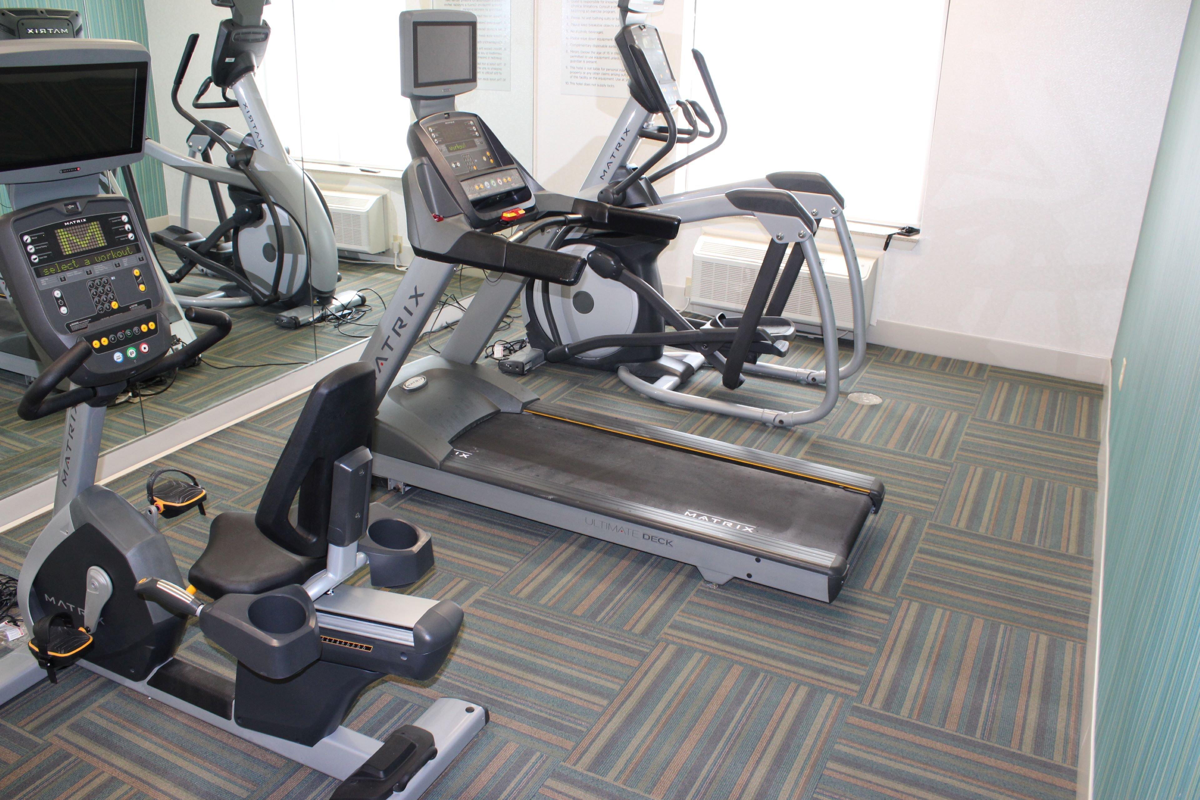 Holiday Inn Express Forest City By Ihg Zewnętrze zdjęcie